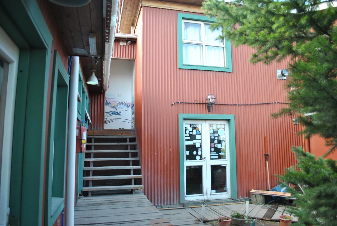 Hostel Los Cormoranes Ushuaia Esterno foto