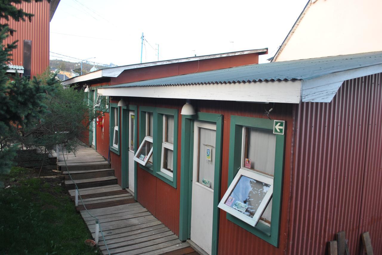 Hostel Los Cormoranes Ushuaia Esterno foto